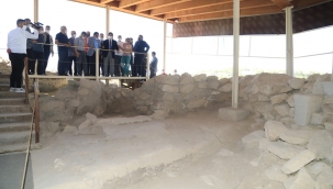 Arslantepe Müzesi'ne hayran kaldı