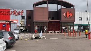 Fransa'da ATM'ye bombalı saldırı 