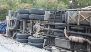 Freni patlayan kamyondan atladı feci şekilde can verdi