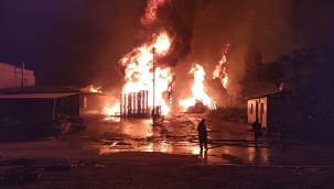 Gaziantep'te palet fabrikasında yangın 