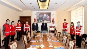 Kızılay bağışçıları ödüllendirildi 
