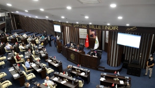 Belediye Meclisi'nde koronadan ölen İrfan Kaya anıldı 