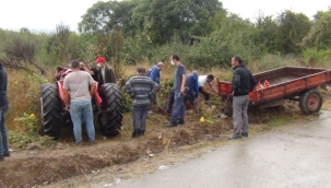 Bursa'da traktör devrildi: 1 ölü 2 yaralı 