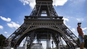 Eyfel Kulesi yeniden ziyarete açıldı 