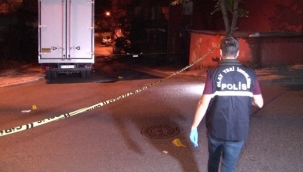 Kendisine yan bakan kişiye kurşun yağdırdı! 