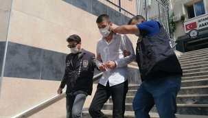 Kız arkadaşına sarkıntılık yaptığını iddia ettiği iş arkadaşını öldürdü 