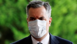 Lübnan'da Adib istifa etti