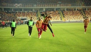 Malatyaspor'da saha içi sorumluluk Adem Büyük'te 