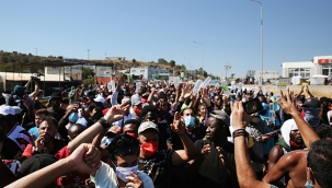Moria kampındaki sığınmacılardan 'özgürlük' protestosu 