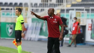 "Topu iyi çevirdik rakip yarı alanına iyi gittik"