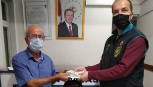 Alkol almak için girdi hırsızlık yaptı 