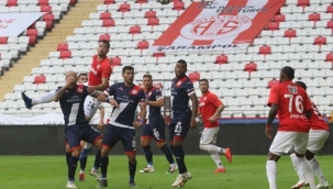 Antalyaspor'a son 2 haftada 3 kırmızı kart 