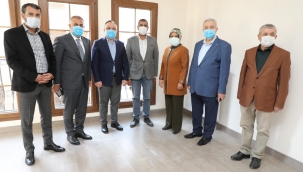 Deprem konutları hak sahiplerine teslim ediliyor