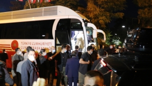 Erdoğan'a vatandaşlardan sevgi gösterisi