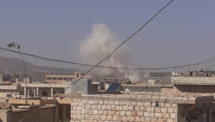 Esad güçleri Hama'ya saldırdı : 5 yaralı