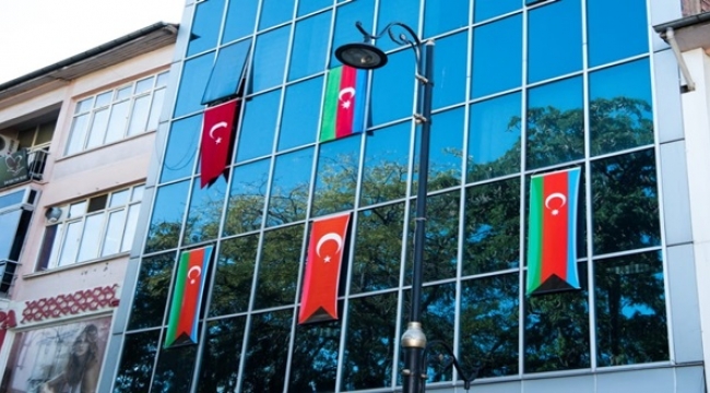 ESKKK'dan Azerbaycan'a bayraklı destek 