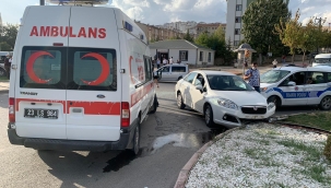 Freni boşalan kamyon araçlara çarptı: 4 yaralı 