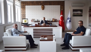 Güner ve Aladağ Akçadağ'da temaslarda bulundu 