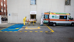 İtalya'da günlük vaka sayısı 30 bini aştı 