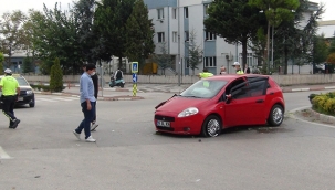 Kiralık araçla kaza yaptı şoka girdi 