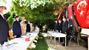 Kuluncak'ta Muhtarlarla toplantı düzenledi