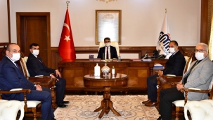 PTT'nin 180. Yıldönümü Nedeniyle Vali Baruş'a Ziyaret 