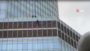 Trump ile görüşmek isteyen adam kendisini Trump Tower'dan sarkıttı 