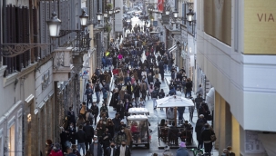 Aktif Covid-19 vaka sayısı 800 bini aştı