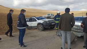 Düğün konvoyunda kaza: 1 yaralı 