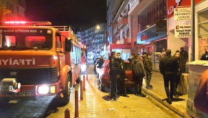 Edremit'te mağaza yangını 