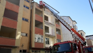 Elazığ'da çatı yangını söndürüldü