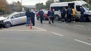 Halıcıoğlu'nda zincirleme kaza: 4 yaralı 