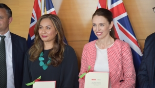 Hükümette Yeşillere yer açtı