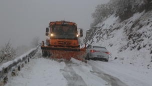 İlk kar düştü 31 köy yolu kapandı