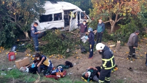 İşçi servisi kaza yaptı: 9 yaralı