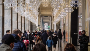 İtalya'da Covid-19'a bağlı 541 ölüm