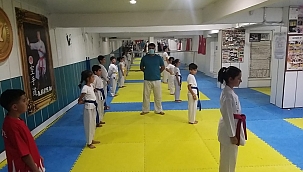 Karate Şampiyonası çekişmeli geçti 