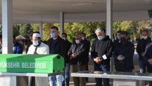 Kocası tarafından öldürülen defnedildi