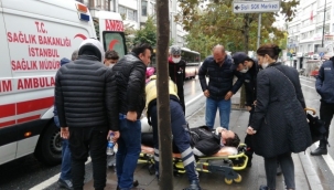 Minibüse çarpan motosikletli yaralandı