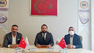 Müttehitler Derneği'nde bayrak değişimi 