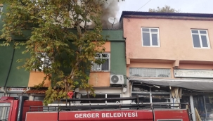 Odunlukta korkutan yangın 