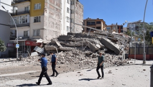 On ay geçti kazma dahi vurulmadı!