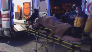 Otomobil bariyerlere çarptı: 3 yaralı 