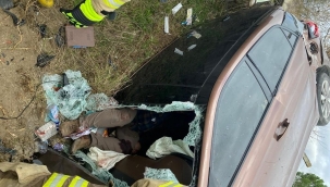 Otomobil viyadükten uçtu 