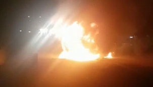 Otoyolda otomobil alev alev yandı 