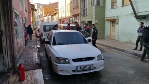 Park halindeki otomobil yandı 