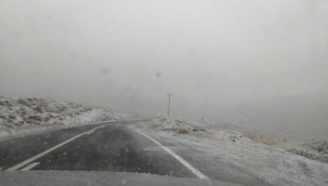 Sincik- Malatya Karayolu'nda kar yağışı 