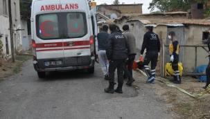 Tartıştığı karısını silahla vurdu