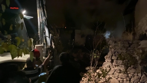 Yangında 5 ev kullanılamaz hale geldi 