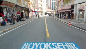 Yol çizgileri yenileniyor!